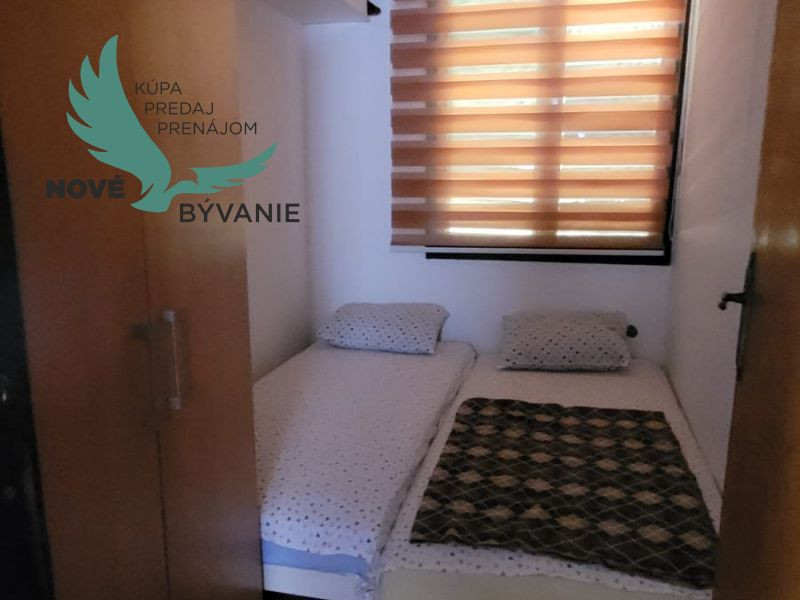 Na predaj dom 3x apartmán len 300m od mora ,Chorvátsko - Vir