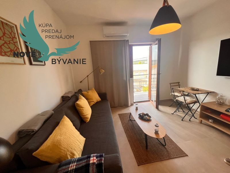 Dom 3x apartmán len 130m od mora s výhľadom na more v Chorvátsku  - Kruševo - Obrovac