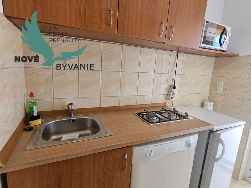 Na predaj dom 4x apartmán s výhľadom na more v Chorvátsku