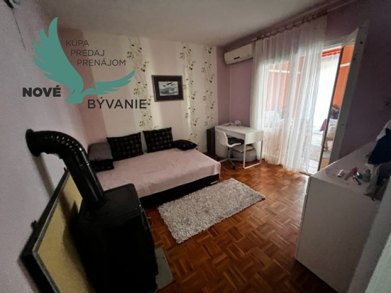 Na predaj dom s 3 apartmánmi len 250m od mora, Chorvátsko - Vir