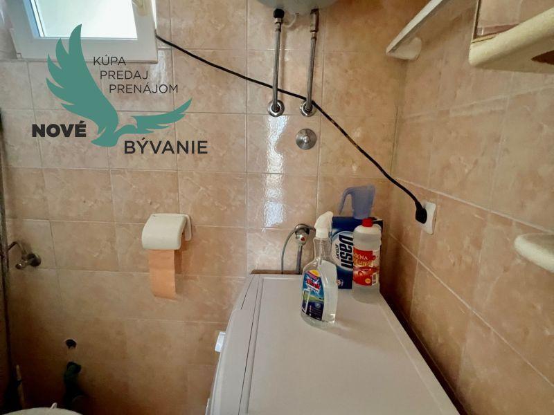 Predaj dom len 60m od mora s výhľadom na more v Chorvátsku