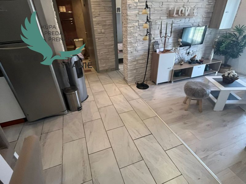 Dom 2x apartmán blízko mora v Chorvátsku na ostrove Vir