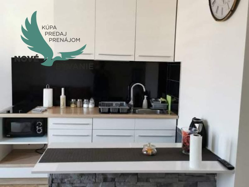 Dom 3x apartmán blízko mora v Chorvátsku, zabehnutý prenájom