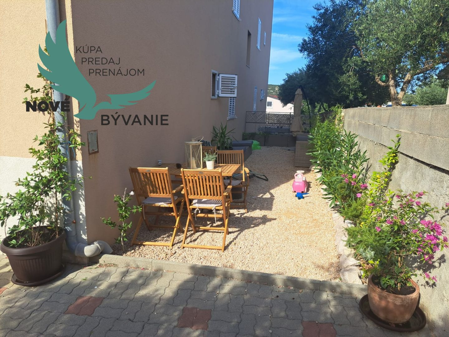 Predaj apartmán so záhradou, blízko pieskovej pláže, Chorvátsko - Pag