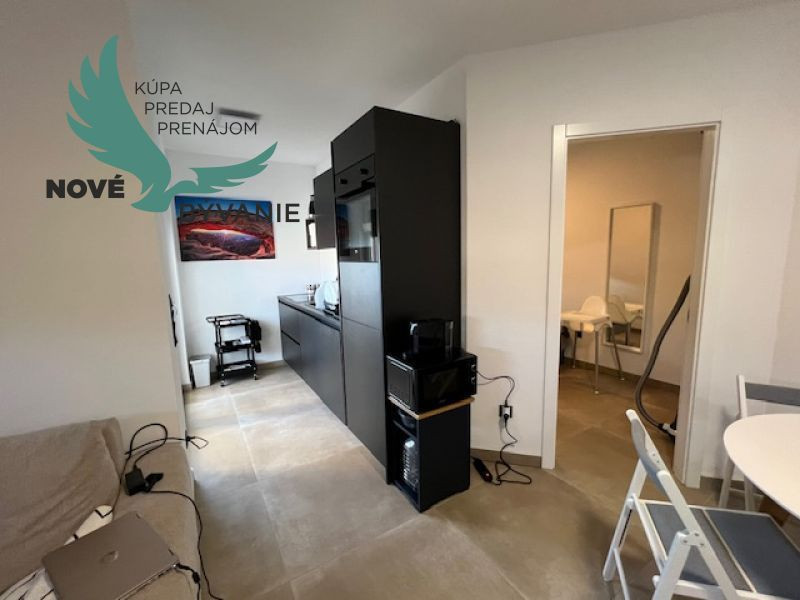 Chorvátsko - Apartmán so strešnou terasou