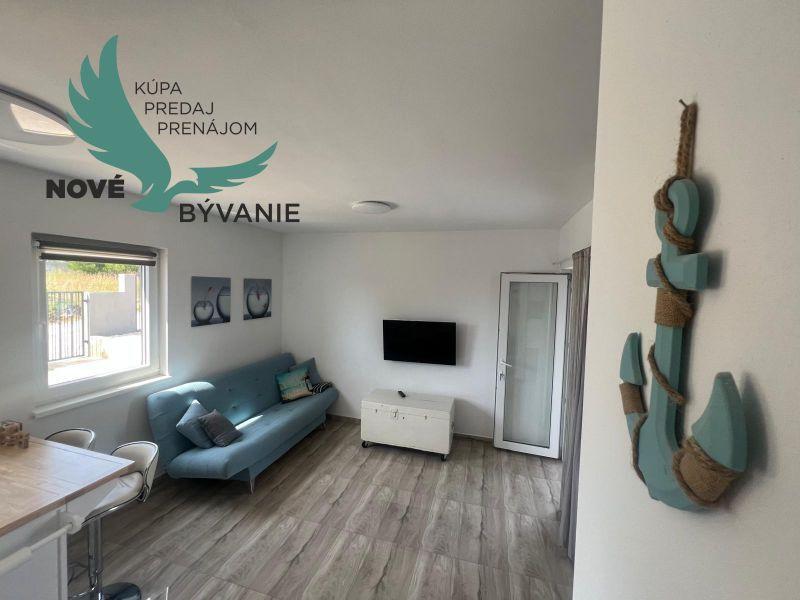 Chorvátsko - Na predaj novostavba s bazénom a výhľadom na more