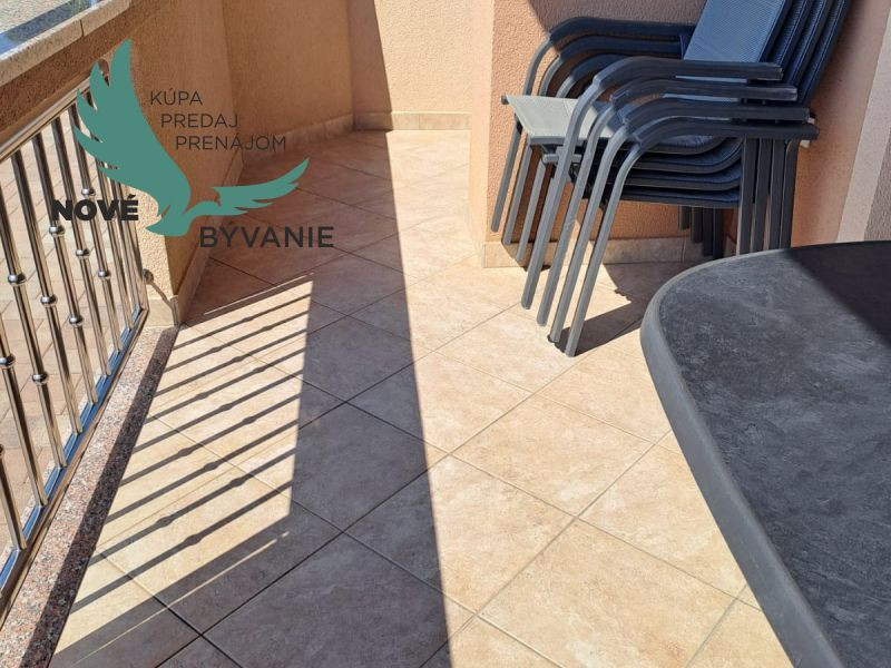 Apartmán s výhľadom na more a záhradou , Chorvatsko -Nin -Zaton