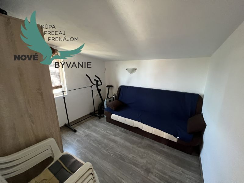 Dom 2x apartmán s výhľadom na more na ostrove Vir v Chorvátsku