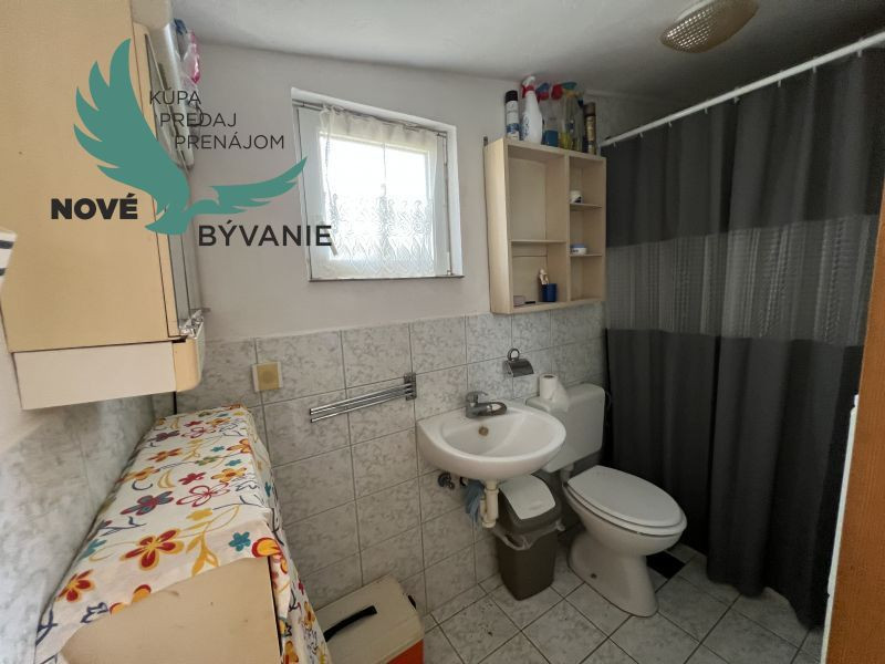 Dom 2x apartmán s výhľadom na more na ostrove Vir v Chorvátsku