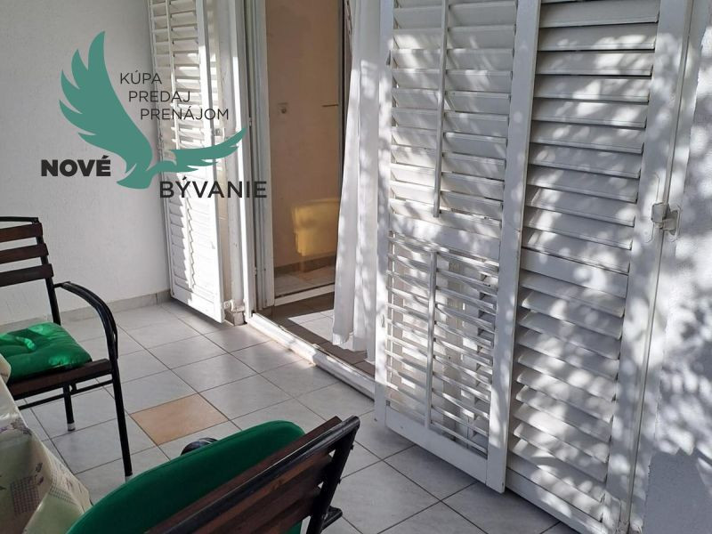 Apartmán len 80m od mora v Chorvátsku vhodný ako investícia