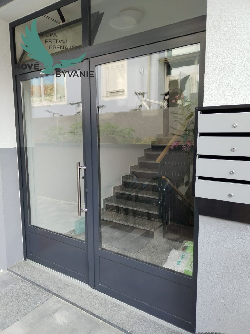 Zariadený apartmán blízko mora, Chorvátsko - Petrčane