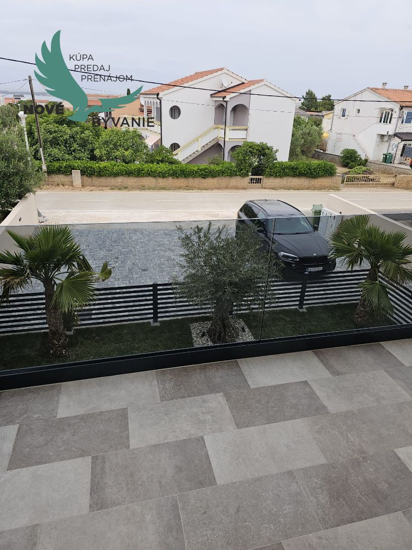 Chorvátsko Novostavba blízko mora s výhľadom na more