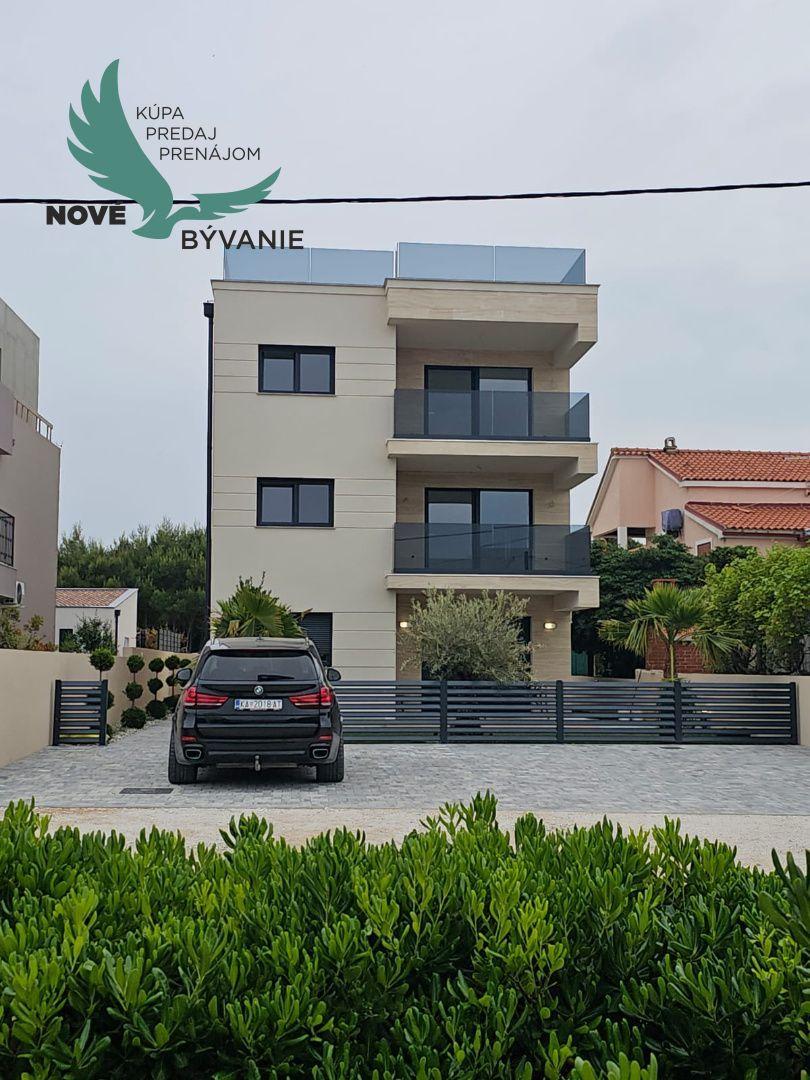 Chorvátsko Novostavba blízko mora s výhľadom na more