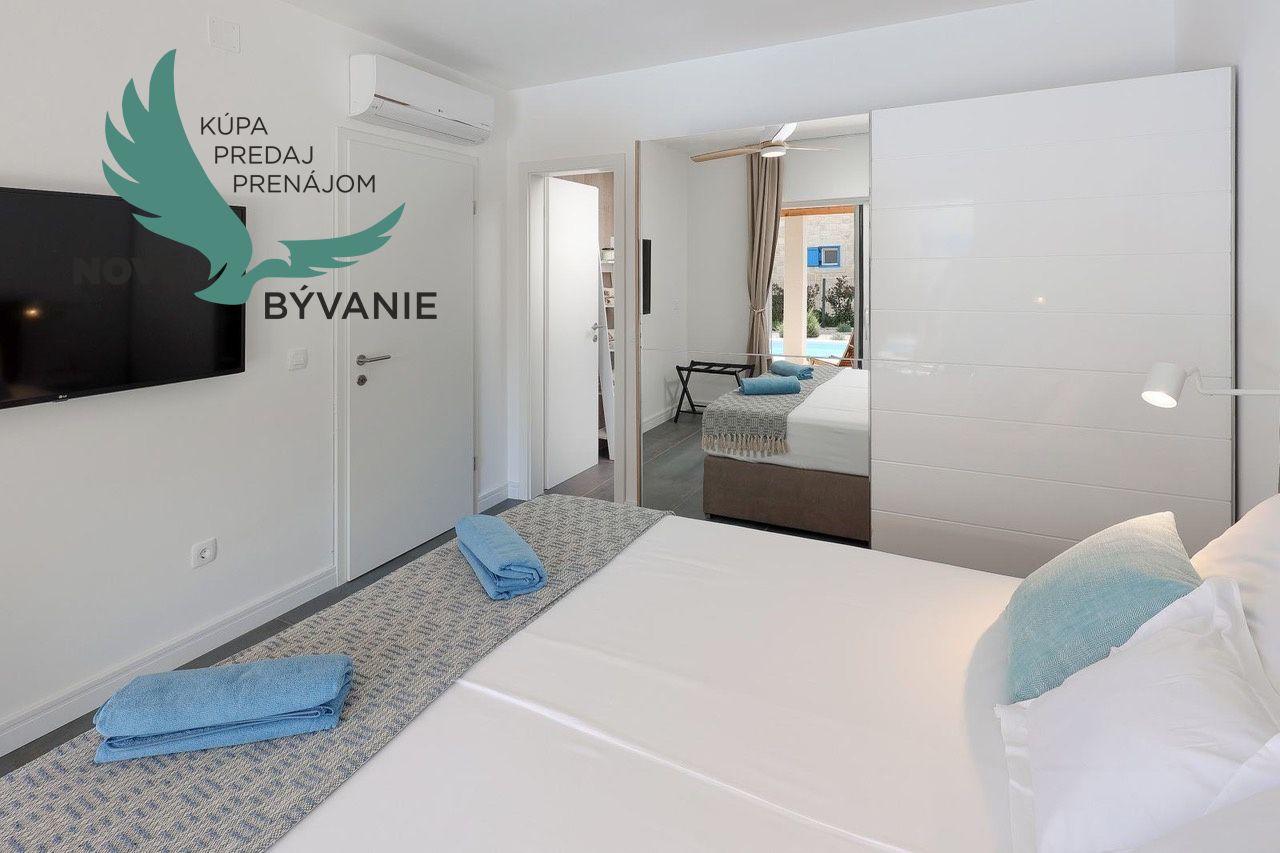 Krásna vila s bazénom na ostrove Pašman v Chorvátsku