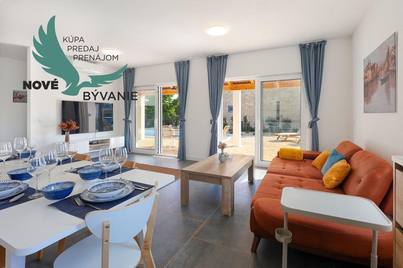 Krásna vila s bazénom na ostrove Pašman v Chorvátsku