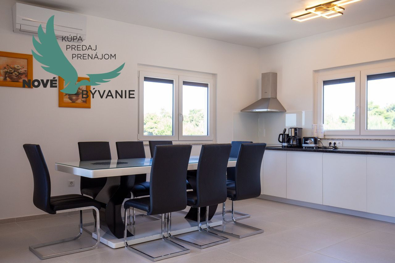 Chorvátsko - Na predaj apartmán 3x spálňa na ostrove Vir