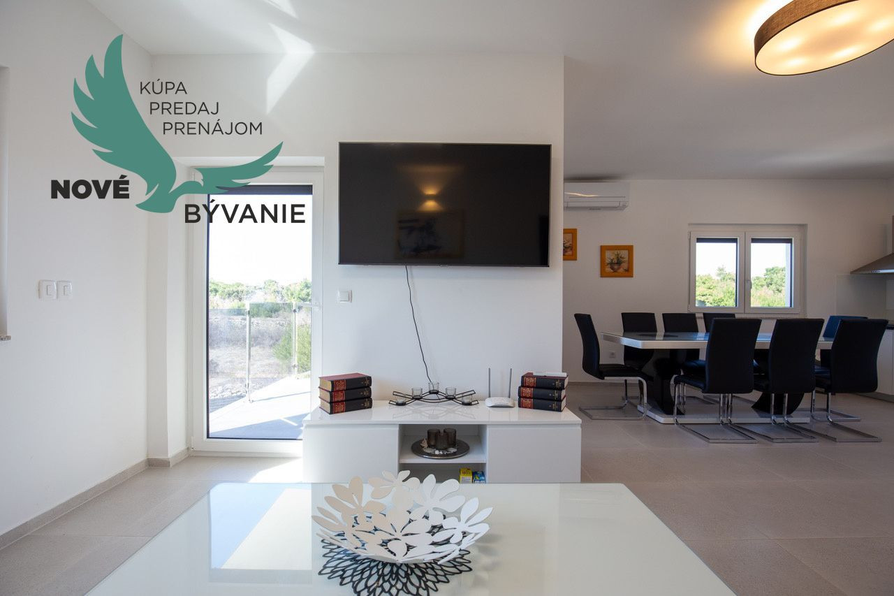 Chorvátsko - Na predaj apartmán 3x spálňa na ostrove Vir