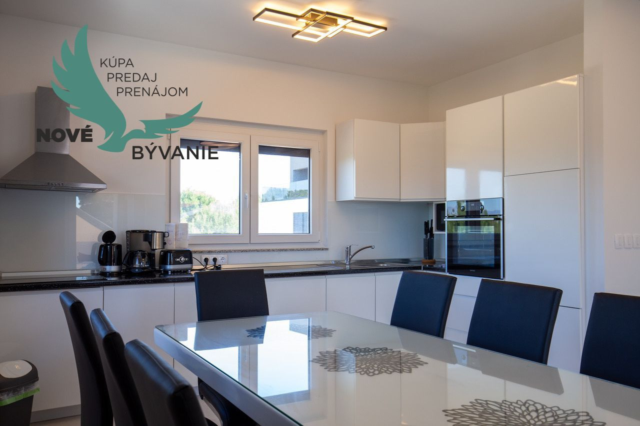 Chorvátsko - Na predaj apartmán 3x spálňa na ostrove Vir