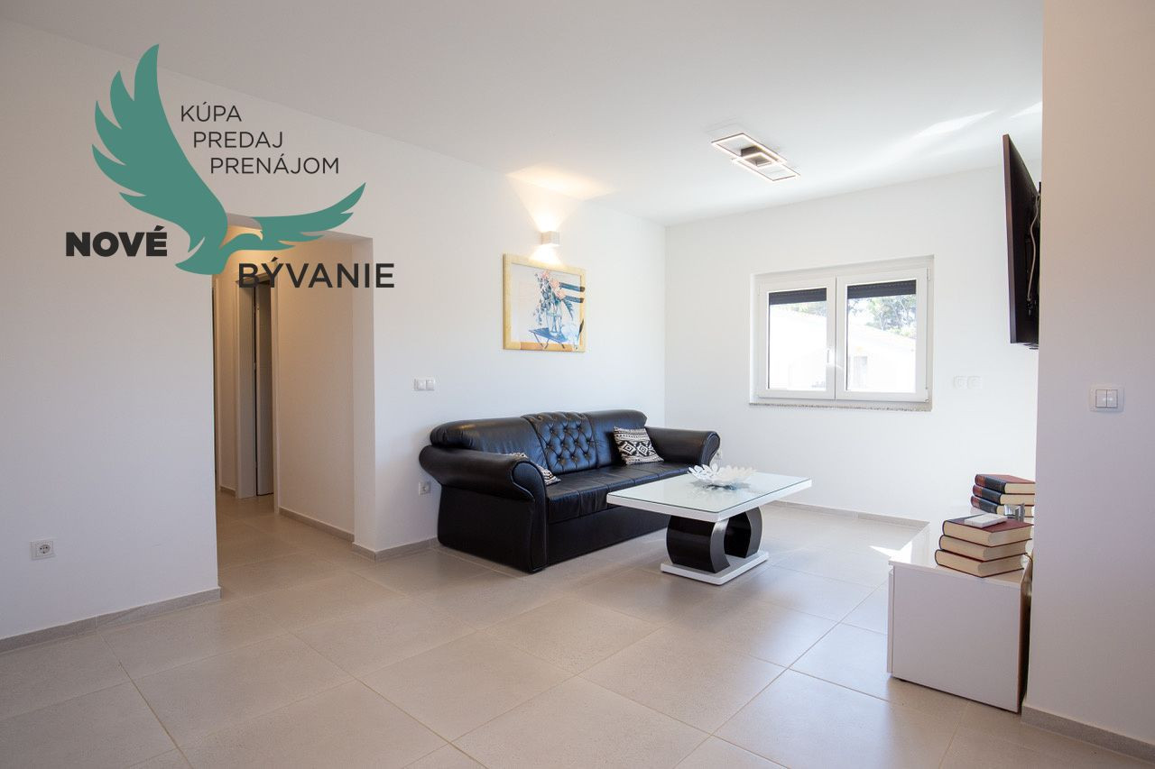 Chorvátsko - Na predaj apartmán 3x spálňa na ostrove Vir