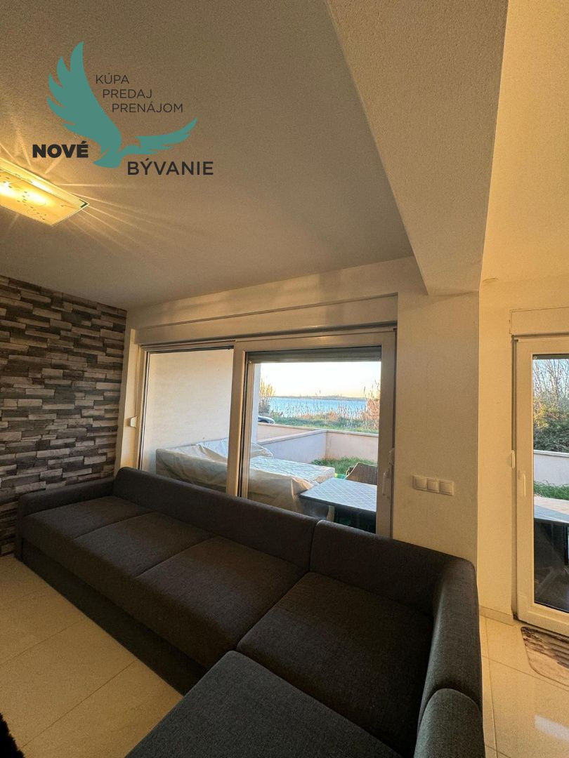 Chorvátsko - Exkluzívne novostavba domu len 30m od mora s výhľadom na more