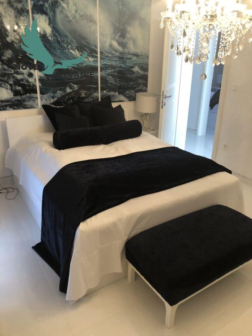 Chorvátsko - Exkluzívne na predaj luxusná vila 3x apartmán len 70 od mora