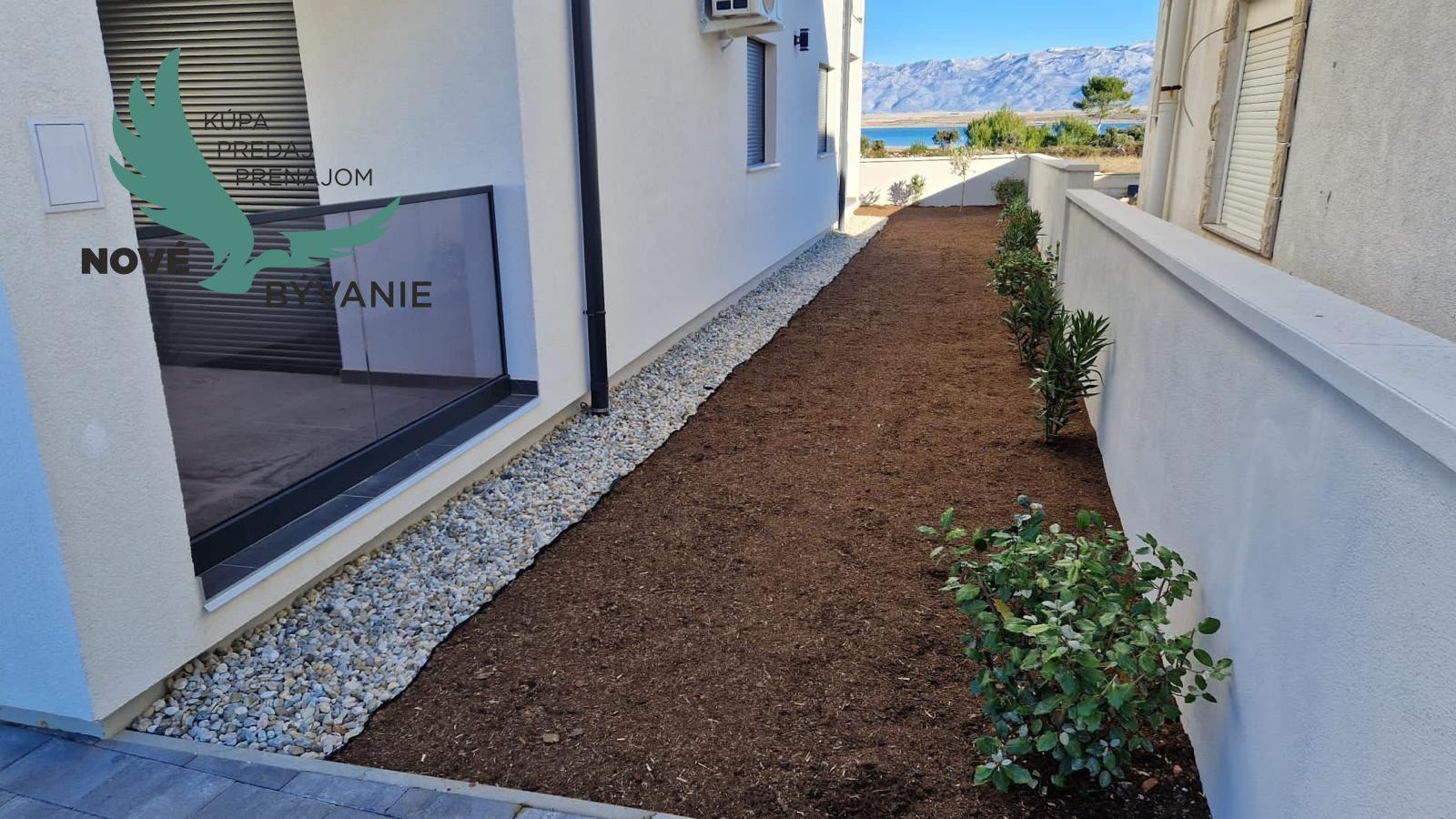 Chorvátsko: Novostavba apartmánu s výhľadom na more