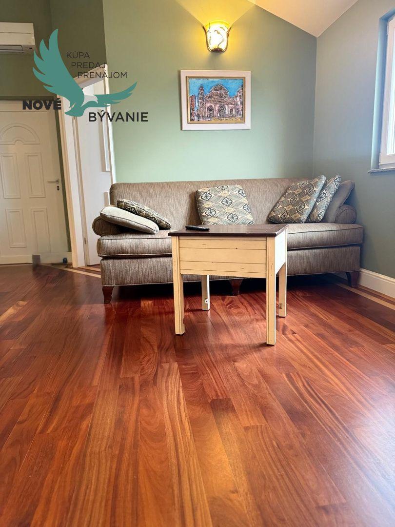 Exkluzívne apartmán v prvej rade od mora v Chorvátsku v Privlake