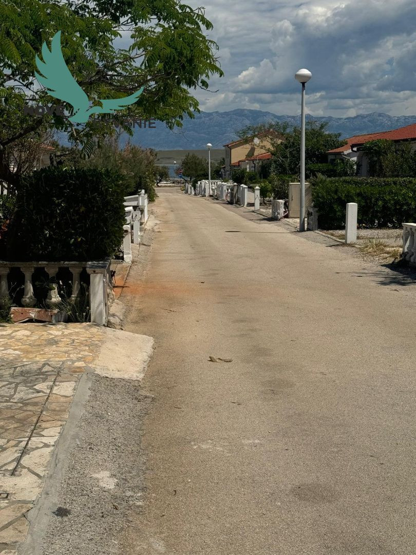 Exkluzívne na predaj domček len 100m od mora jedinečná ivestícia v Chorvátsku