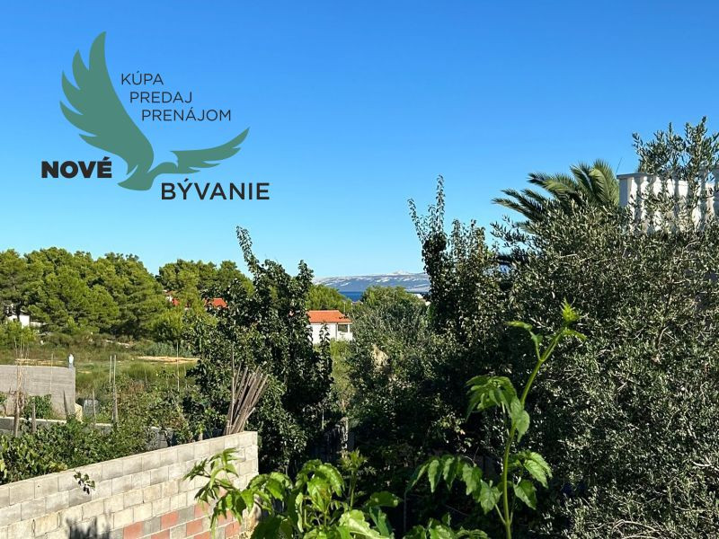 Chorvátsko - Na predaj apartmán so záhradou blízko mora