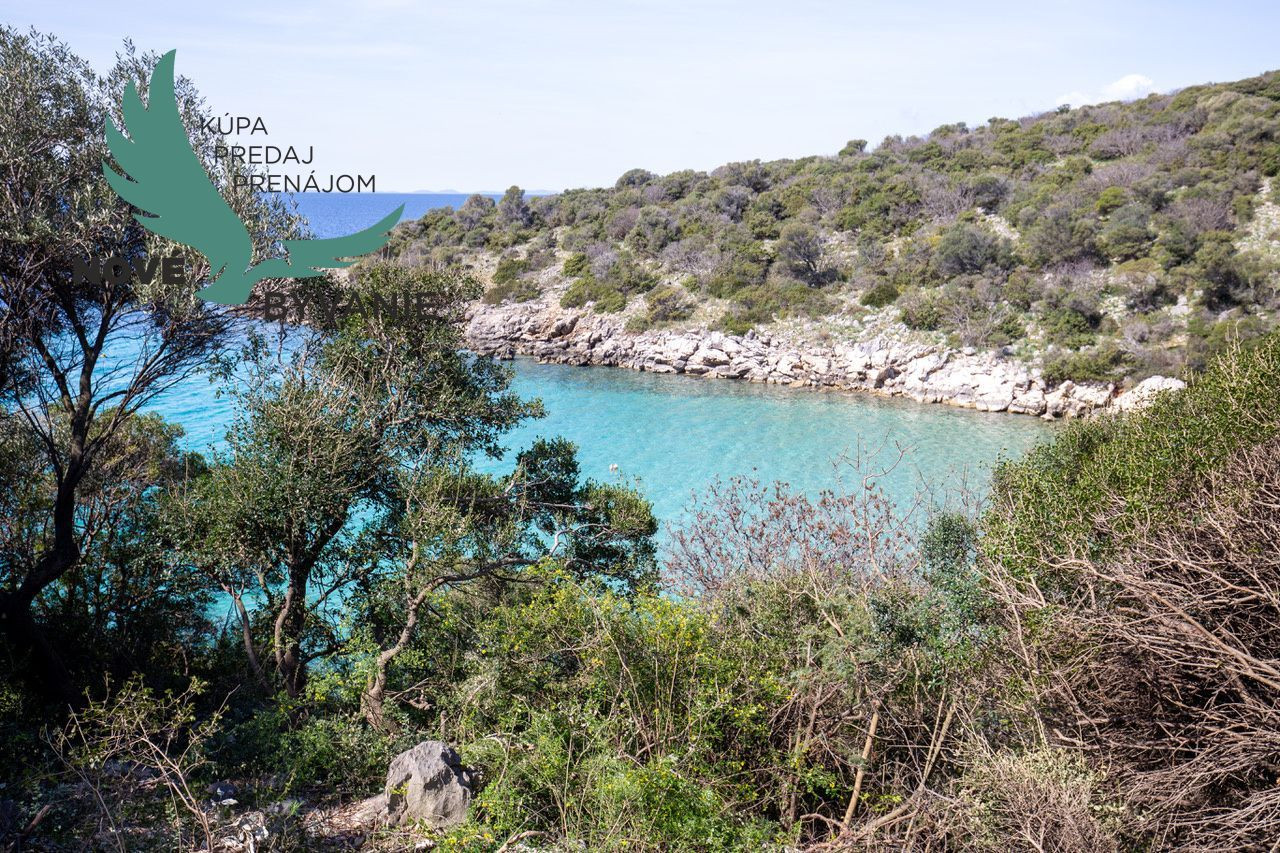 Na predaj dom len 130m od mora a pláže na ostrove Pag v Chorvátsku