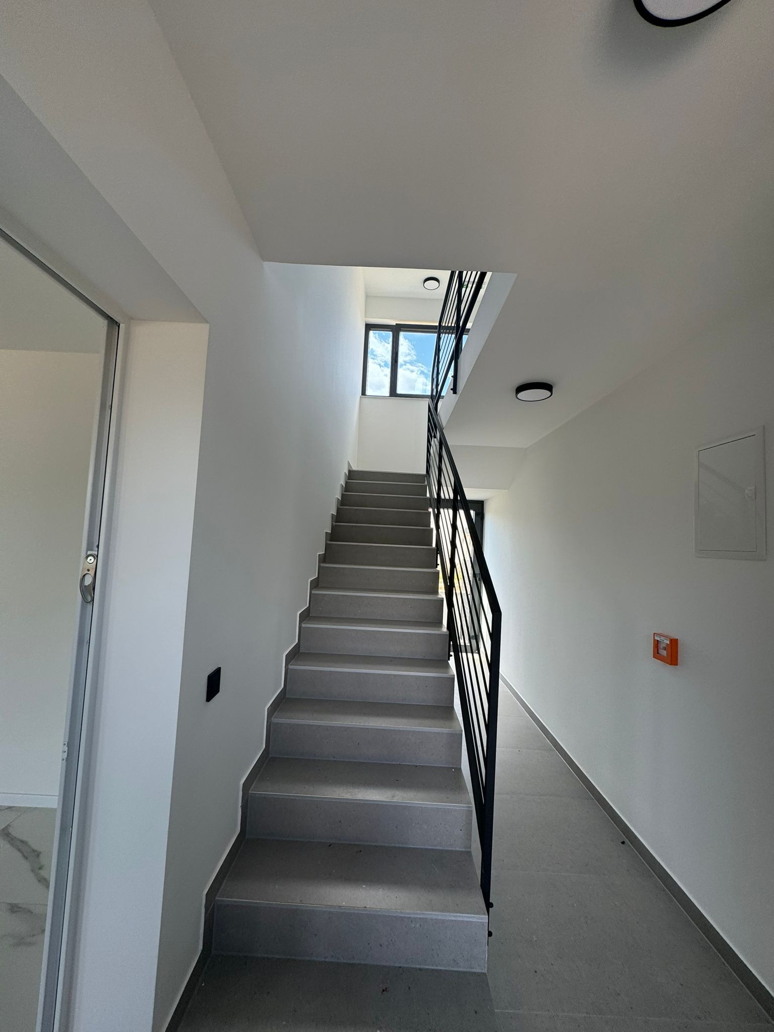 Chorvátsko - Top ponuka na predaj novostavba apartmánu blízko pláže Jadro na ostrove Vir