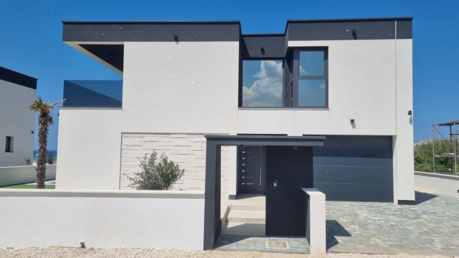 Chorvátsko - Luxusná novostavba vily s bazénom a nerušeným výhľadom na more blízko pieskovej pláže v Privlake