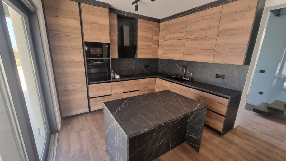 Chorvátsko - Luxusná novostavba vily s bazénom a nerušeným výhľadom na more blízko pieskovej pláže v Privlake