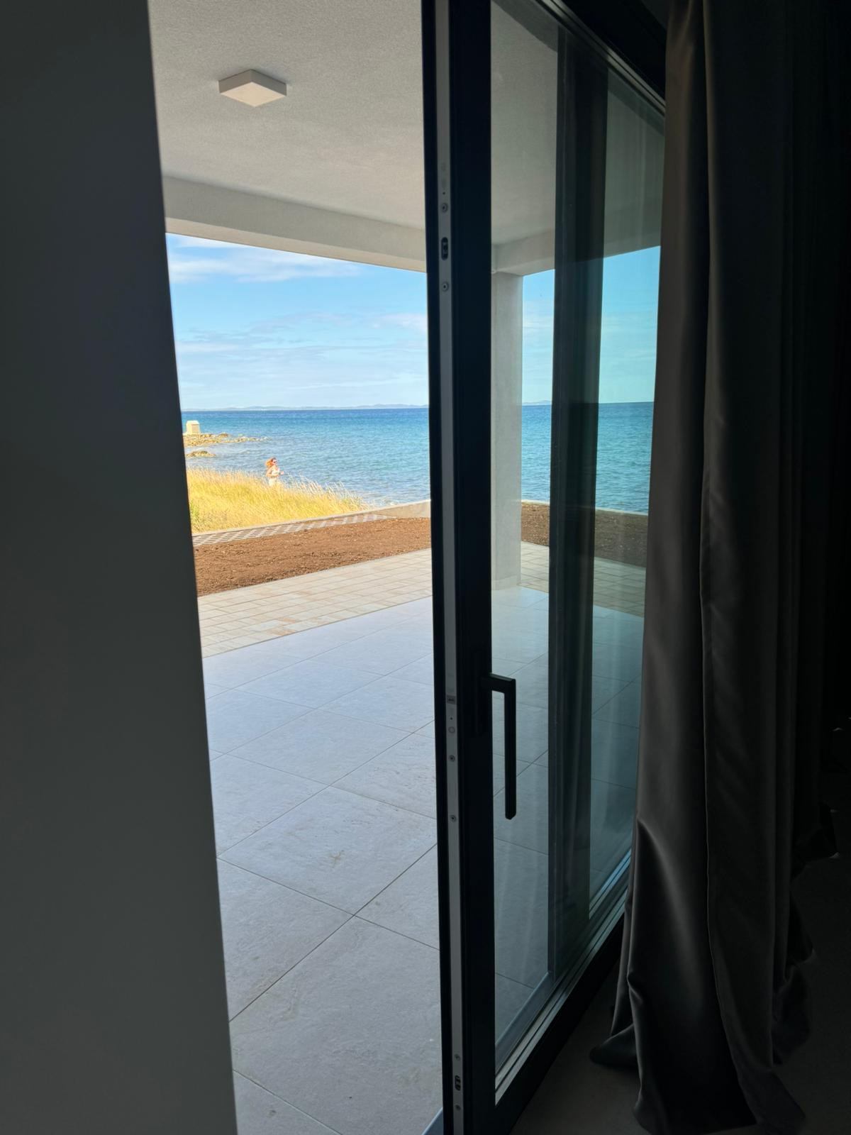 Exkluzívne novostavba apartmánu v prvej rade od mora s výhľadom na more  Chorvátsko - Privlaka