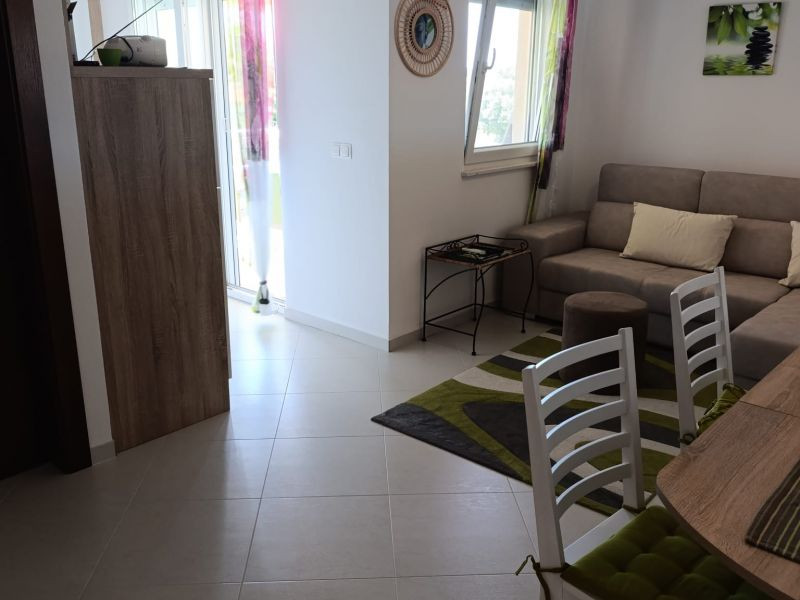 Priležitosť 2x krásny apartmán len 150m od mora s výhľadom na more v Chorvátsku