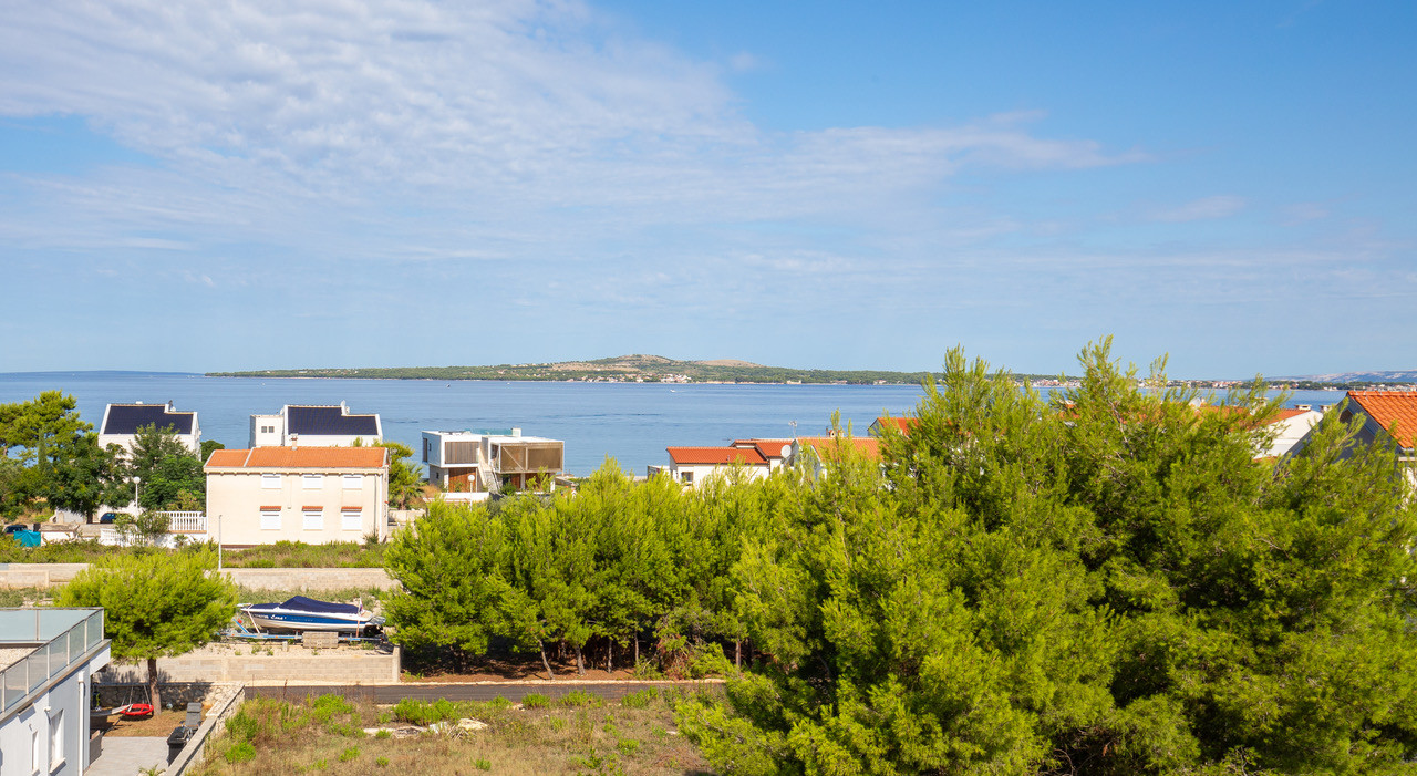 Chorvátsko - PRIVLAKA - dom s bazénom vo výbornej lokalite -panoramatický výhľad na more!