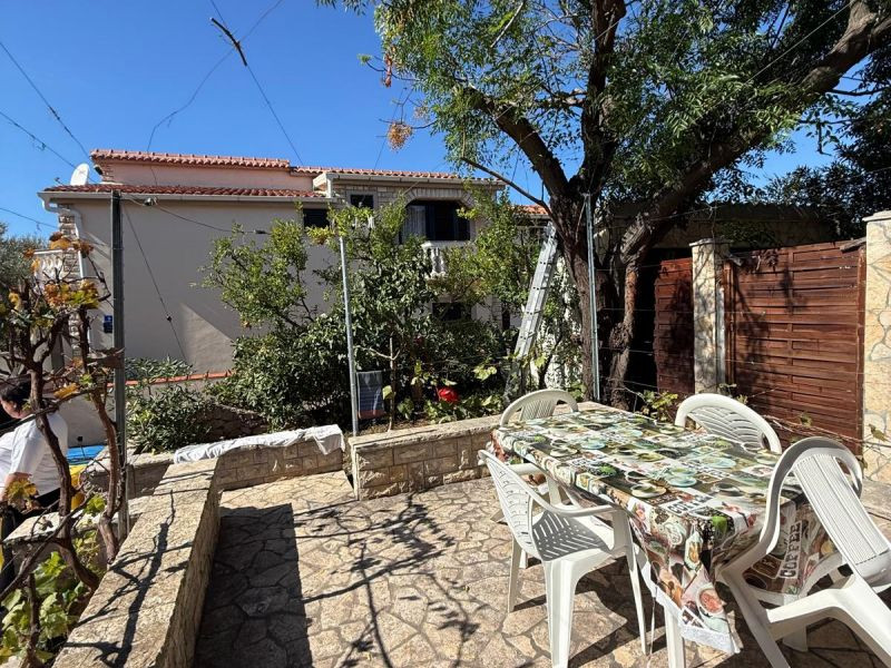 Chorvátsko :Na predaj dom na ostrove Vir – s moderným solárnym systémom!