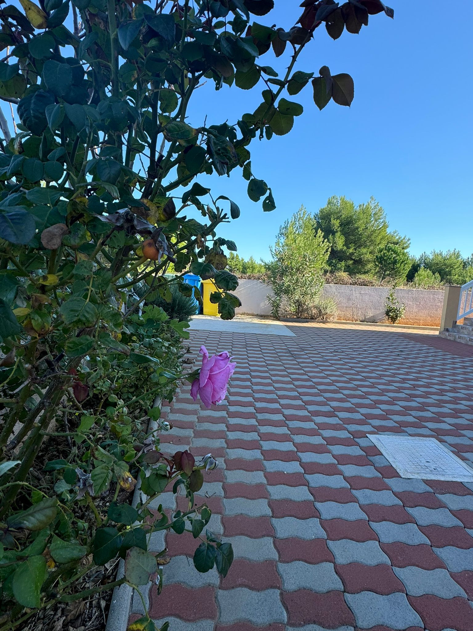 CHORVÁTSKO - EXKLUZÍVNE NA PREDAJ 4-IZBOVÝ APARTMÁN S VÝHĽADOM NA MORE, OSTROV VIR