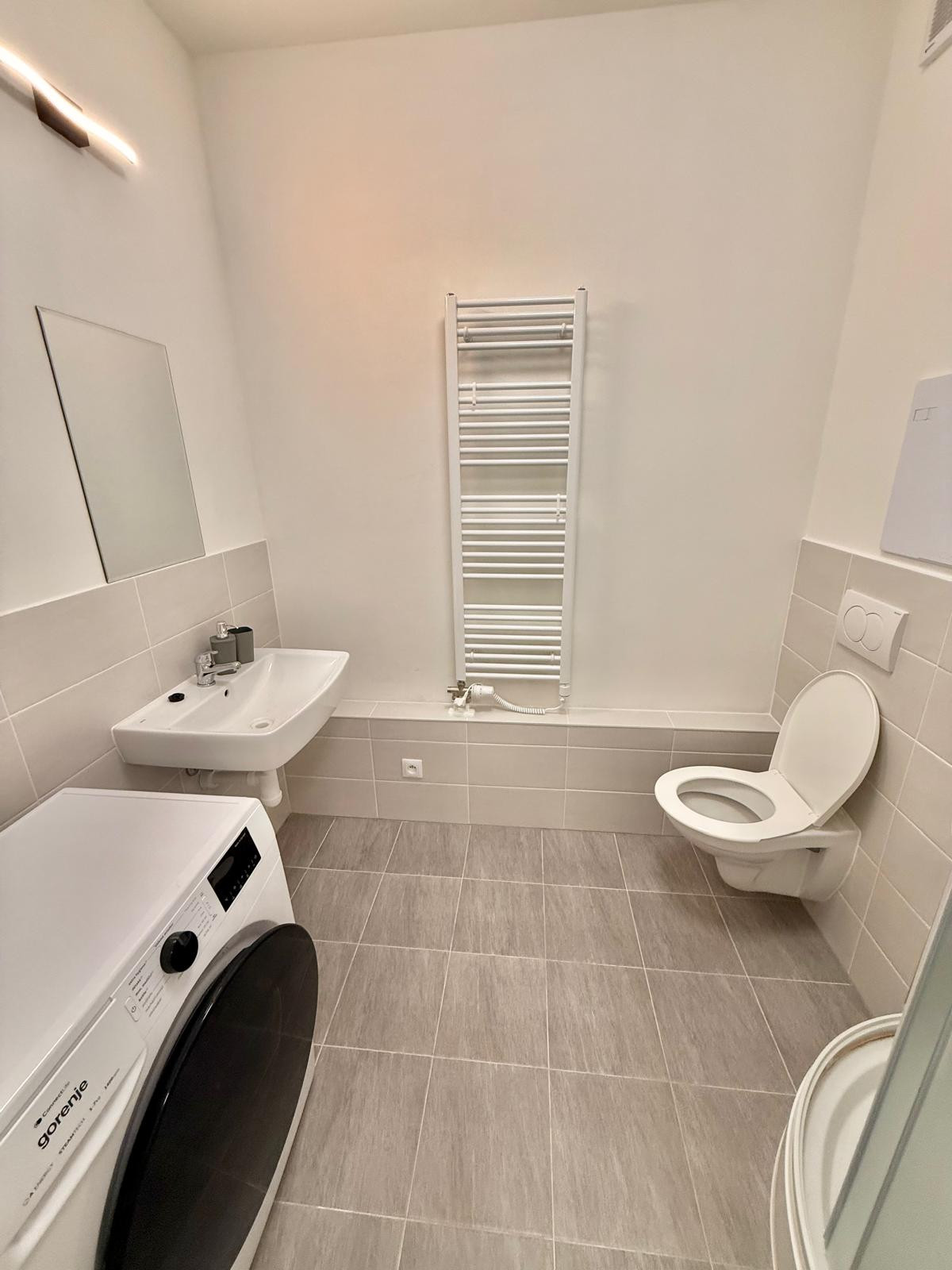 Rezervovaný - Krásny 1 izbový byt na predaj ZARIADENIE V CENE - Kasárne