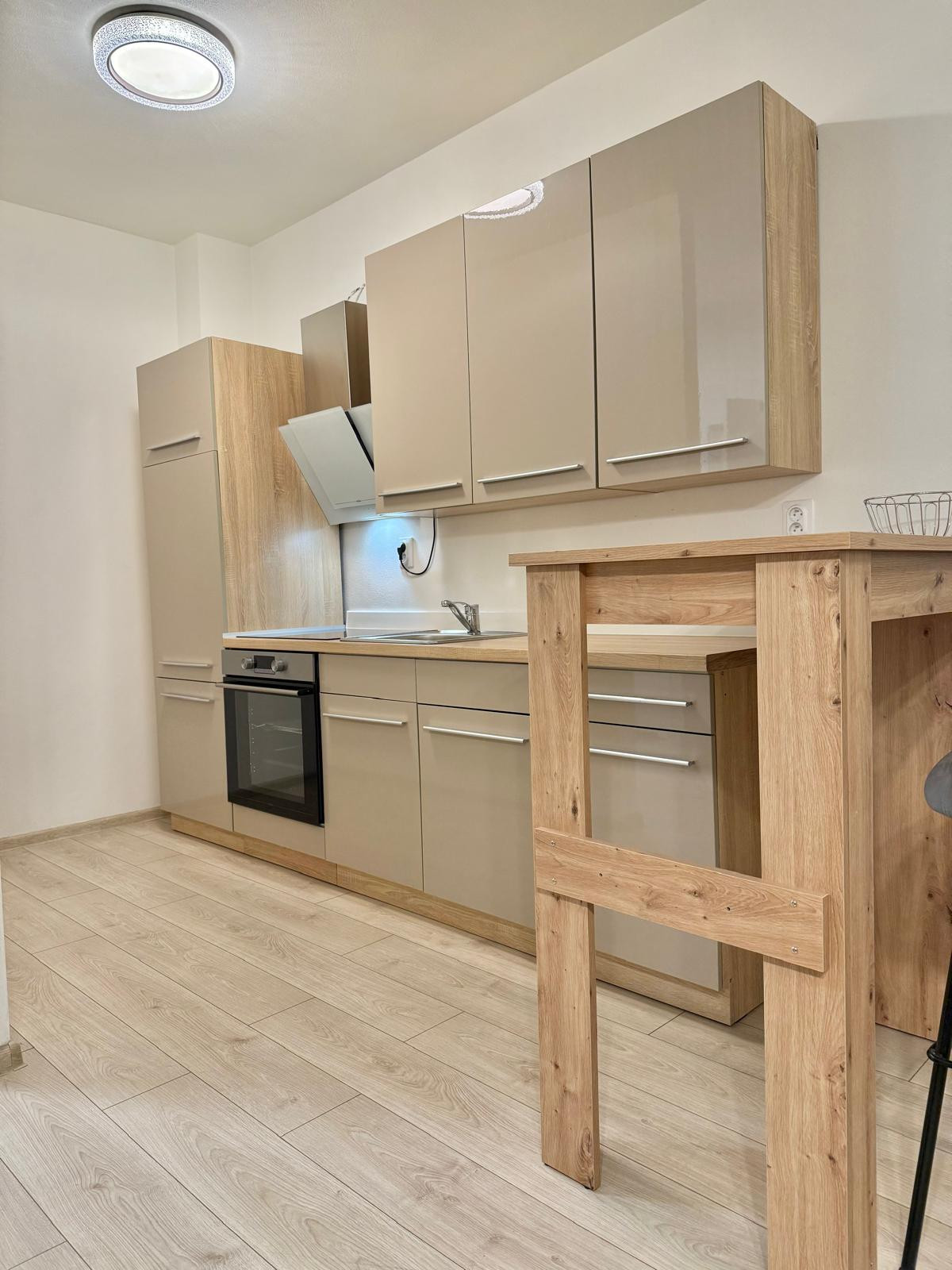 Rezervovaný - Krásny 1 izbový byt na predaj ZARIADENIE V CENE - Kasárne