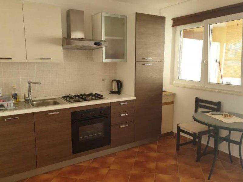 Chorvátsko, ostrov Vir - Na predaj útulný trojizbový apartmán len 30m od mora!