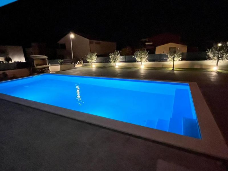 Chorvátsko: EXKLUZÍVNY NOVÝ DOM S BAZÉNOM PRI MORI - OSTROV VIR