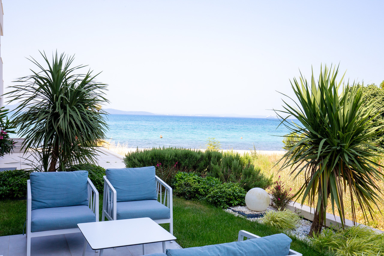 Chorvátsko - Luxusný Apartmán pri Mori so Záhradou a Garážou – Zadar, Diklo