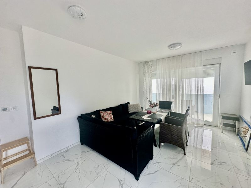 Chorvátsko , ostrov Vir - Na predaj trojizbový apartmán s výhľadom na more