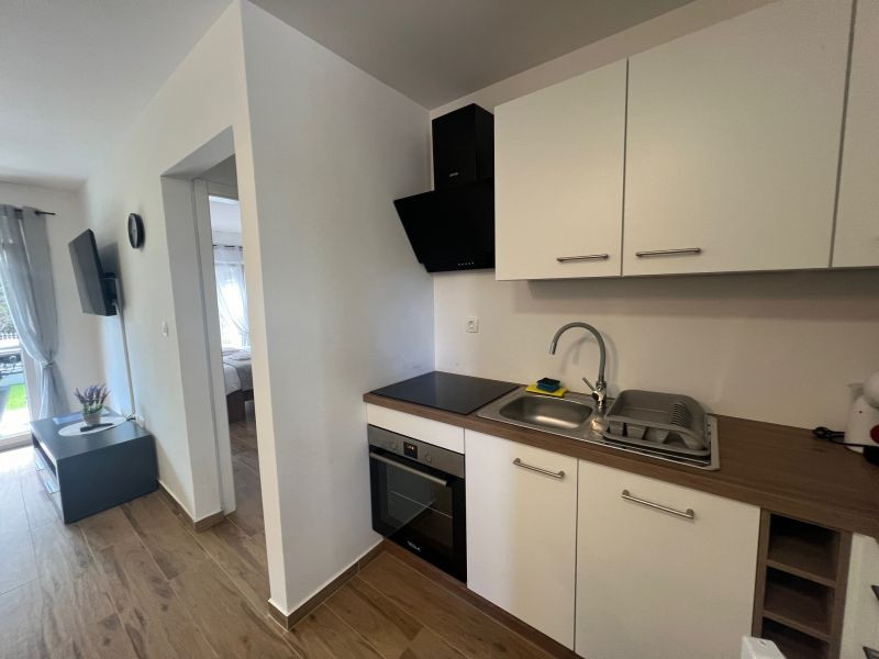 Chorvátsko, ostrov Vir - Na predaj novostavba apartmánu s vlastnou záhradou za TOP cenu!