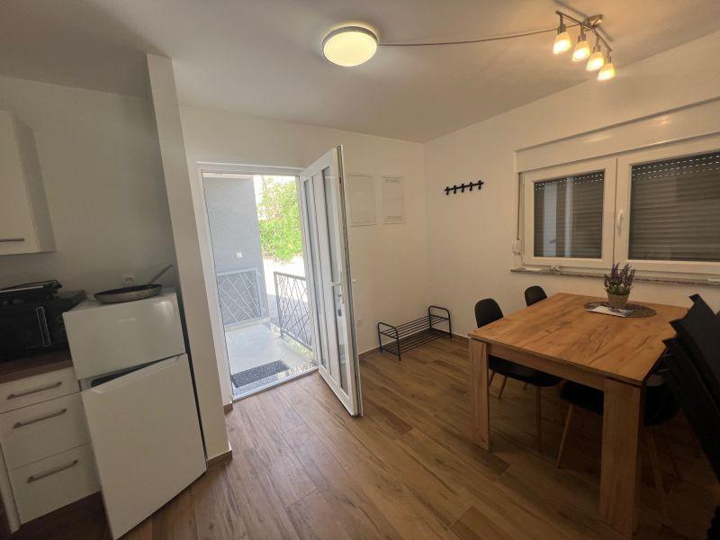 Chorvátsko, ostrov Vir - Na predaj novostavba apartmánu s vlastnou záhradou za TOP cenu!