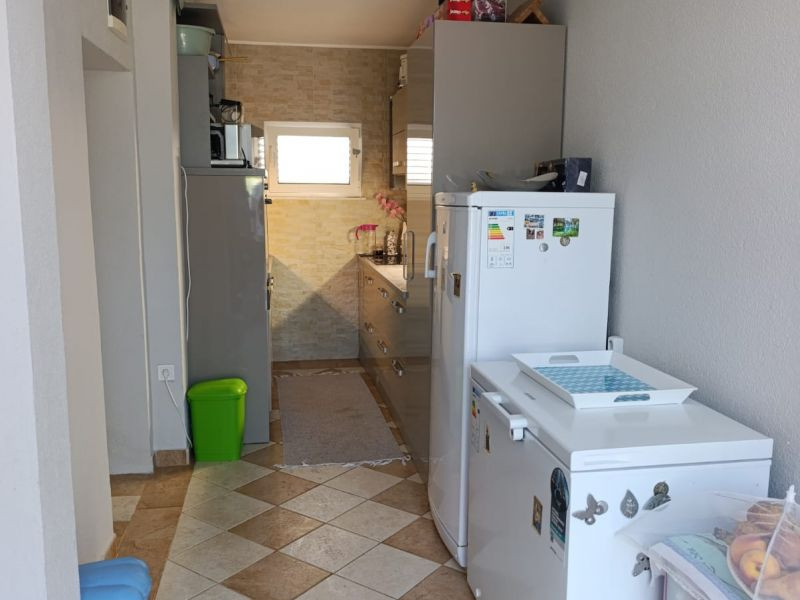 Chorvátsko - Na predaj dom s dvoma apartmánmi len 90 m od mora – Vrsi!