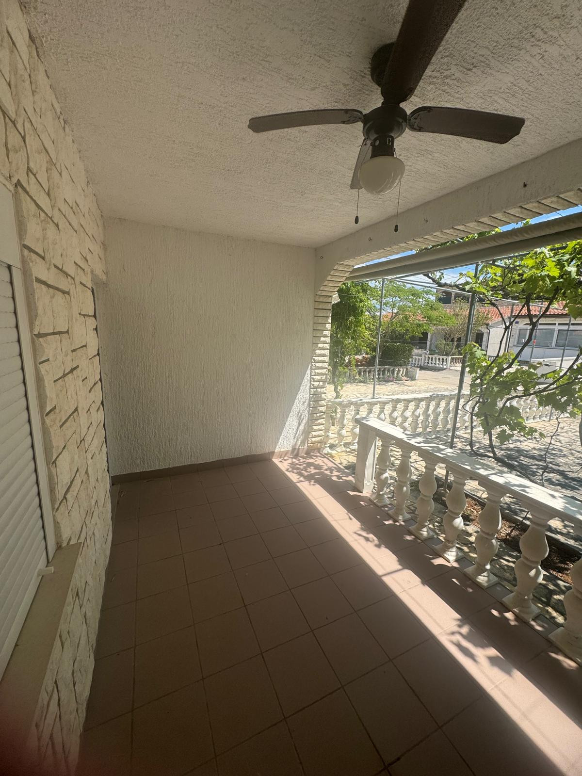 Chorvátsko - Exkluzívne na predaj domček len 100m od mora jedinečná ivestícia