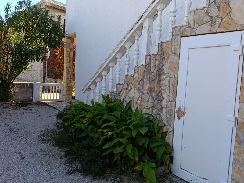 Chorvátsko - Na predaj dom 2x apartmán výhodná investícia