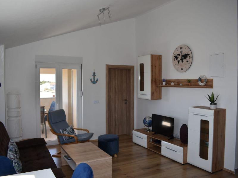 Chorvátsko - Trojizbový apartmán s bazénom a výhľadom na more